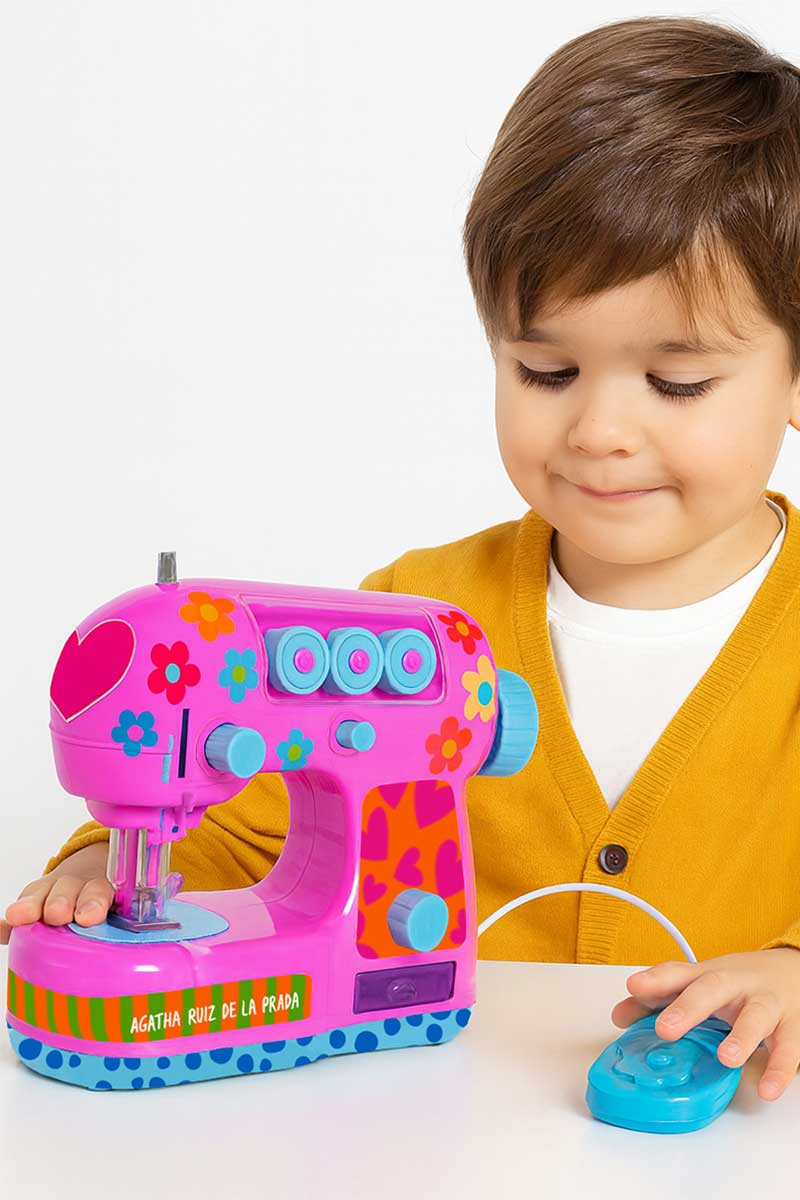 https://saicatoys.com/wp-content/uploads/2025/09/MAQUINA-DE-COSER-AGATHA.jpg