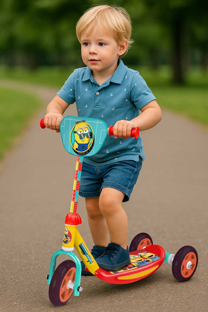 https://saicatoys.com/wp-content/uploads/2025/09/SCOOTER-3R-MINIONS.jpg